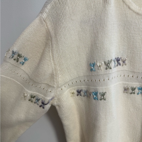 Northern Reflections Ivory Sweater with Ribbons cottage core - Picture 2 of 7